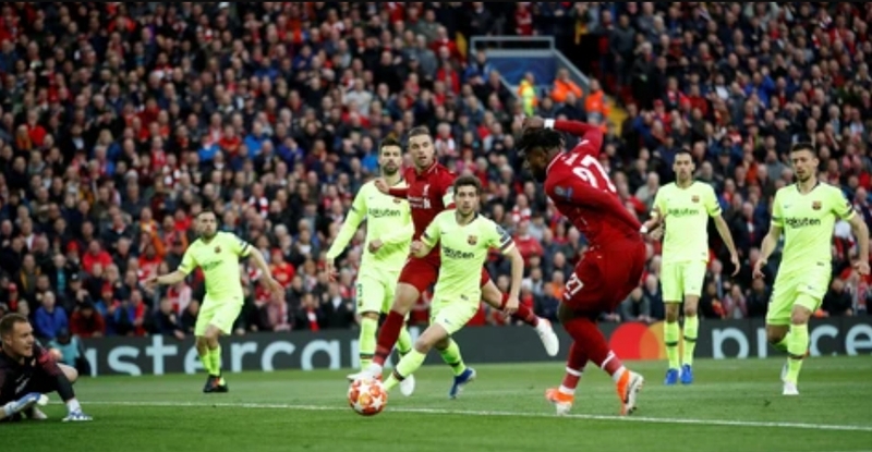 Anfield từng chứng kiến nhiều trận cầu kinh điển và những màn lội ngược dòng khó quên của Liverpool. 
