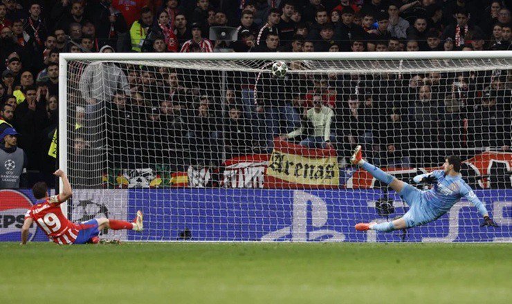 luật bắt penalty của thủ môn