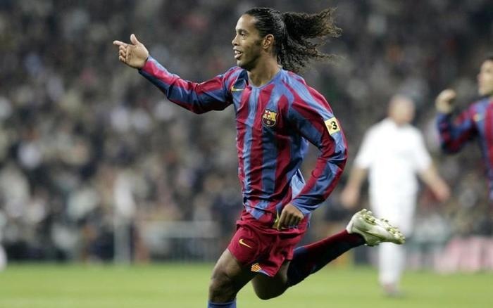Ronaldinho nổi tiếng với kỹ thuật gì