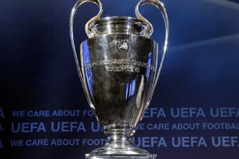 Chiếc cúp tai voi danh giá của giải đấu UEFA Champions League là mơ ước của mọi đội bóng.