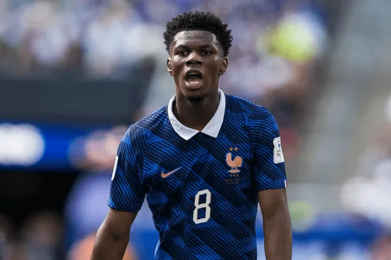 Aurelien Tchouameni lọt vào tầm ngắm của MU khi Real Madrid có ý định bán ngôi sao người Pháp.